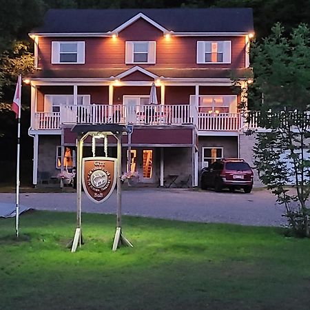 Gite Le Tresor Cache Bed & Breakfast Chelsea Εξωτερικό φωτογραφία
