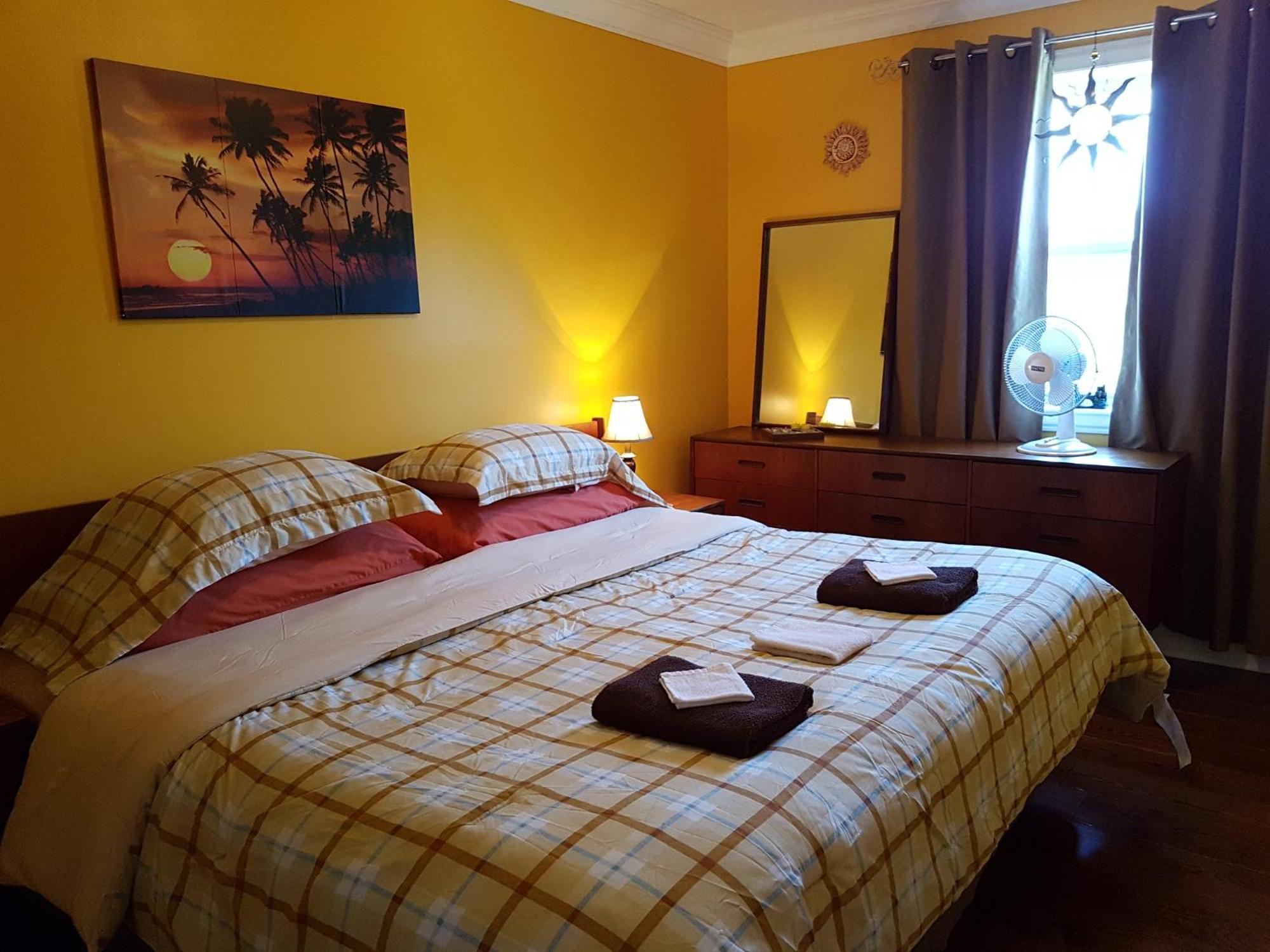 Gite Le Tresor Cache Bed & Breakfast Chelsea Εξωτερικό φωτογραφία